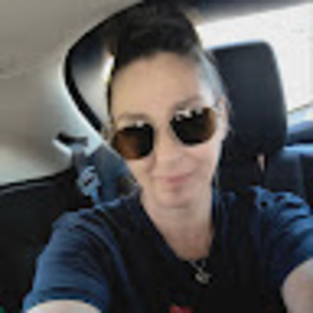 Meet your Posher, Leyna